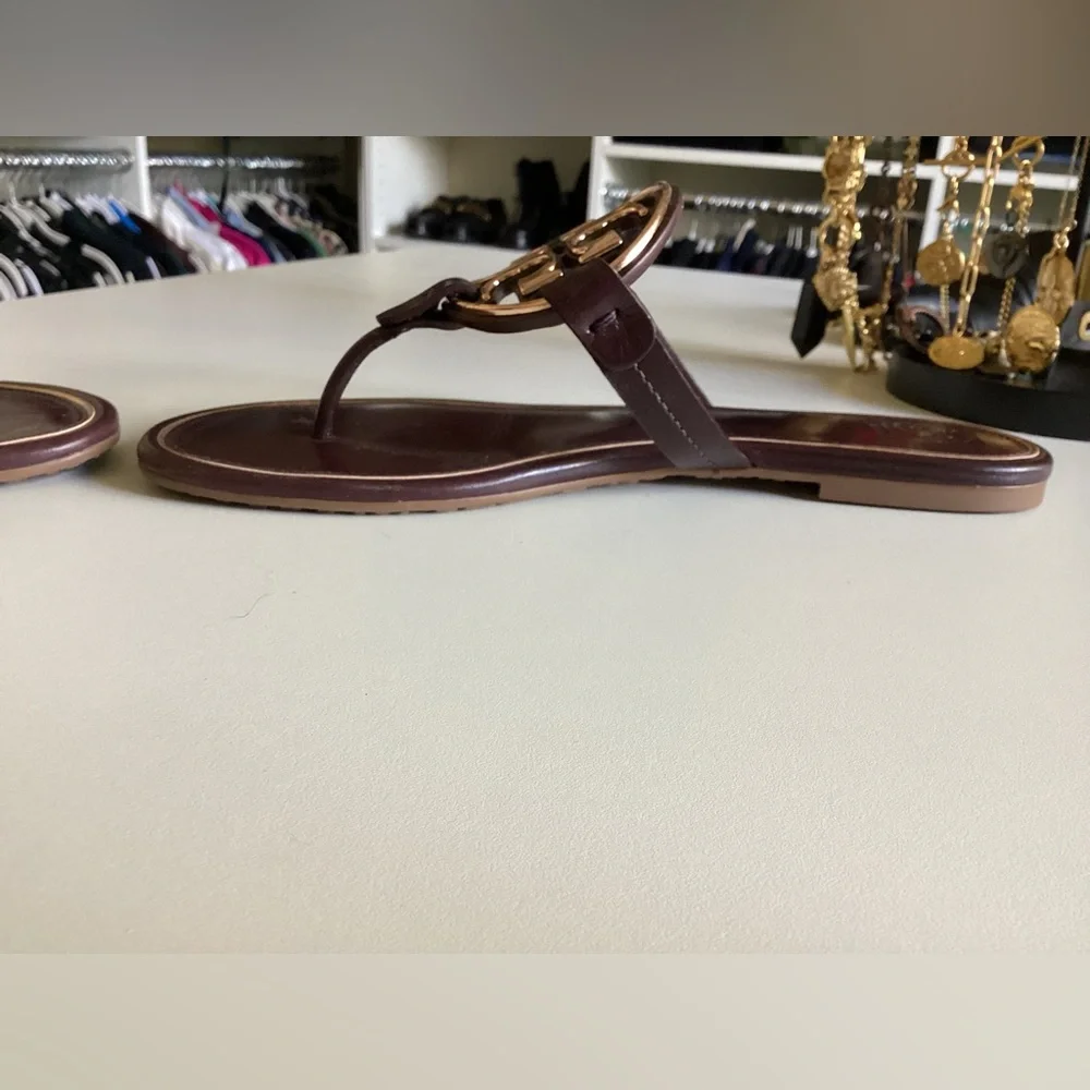 Tory Burch Metal Sandal - Picture 5 of 10